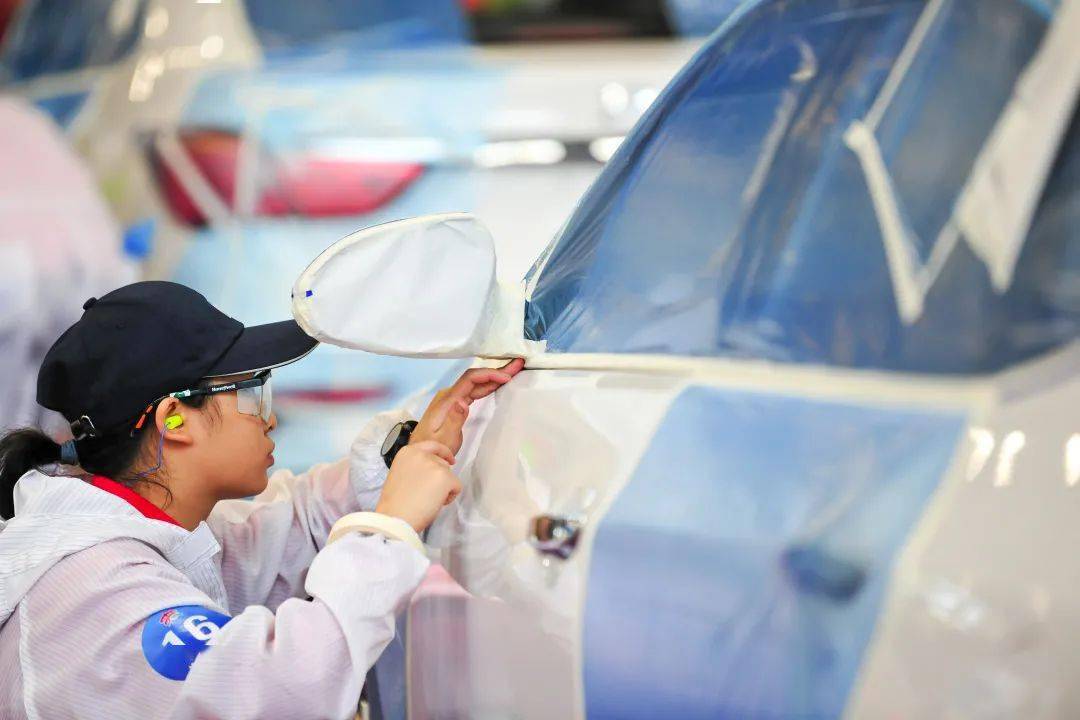 汽車噴漆大賽，色彩藝術(shù)背后的匠心與夢想追逐