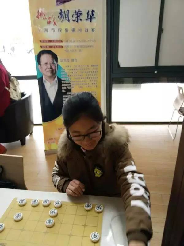 胡榮華象棋比賽視頻，小巷深處的象棋盛宴與獨特小店之旅探秘