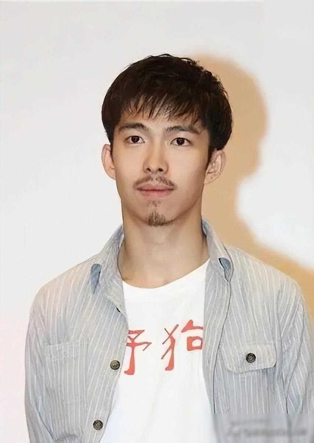 展廳設(shè)計(jì) 第374頁